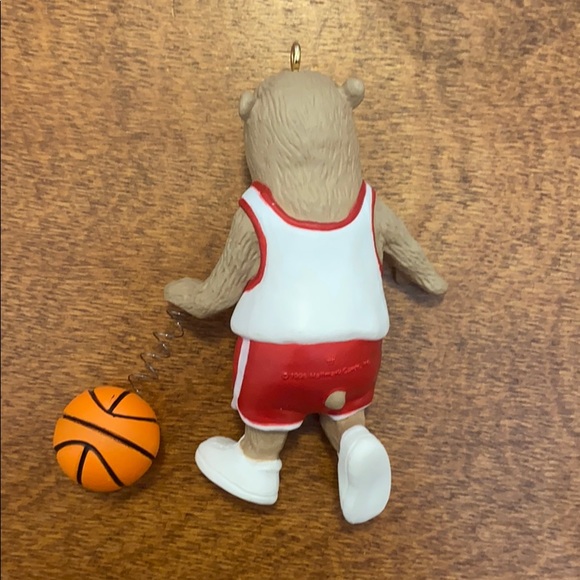 NIB Hallmark “Bounce Pass” ornament. - Picture 4 of 5